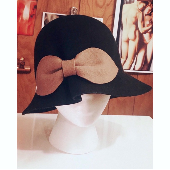 SOLD Retro Wool Black Brown Bow Bell Cloche Hat UO - Picture 2 of 8